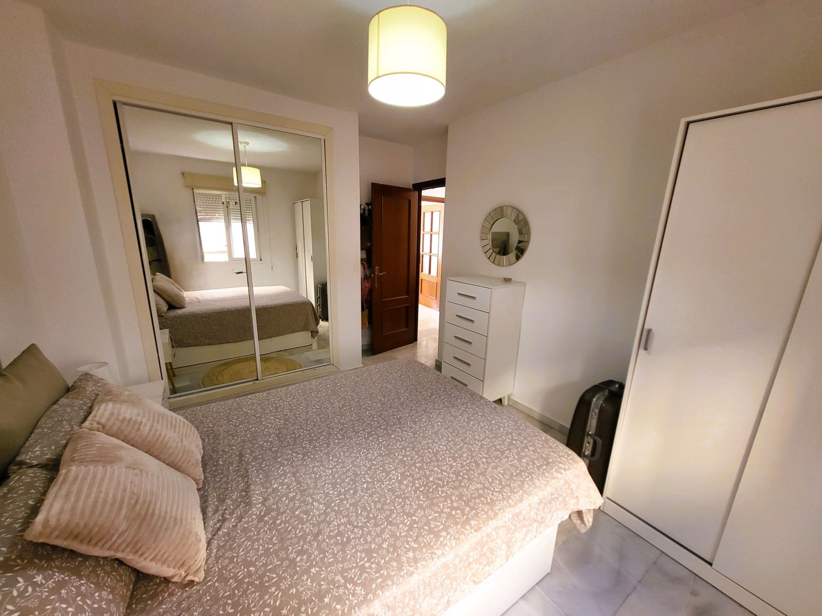 Apartamento de 2 habitaciones en Estepona en venta - 269.900 € (Ref: 9161872)