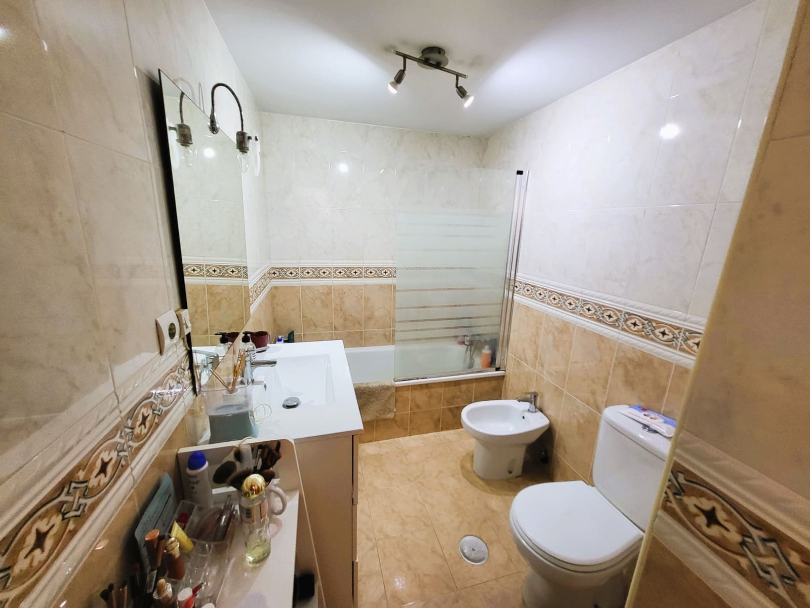 Apartamento de 2 habitaciones en Estepona en venta - 269.900 € (Ref: 9161872)