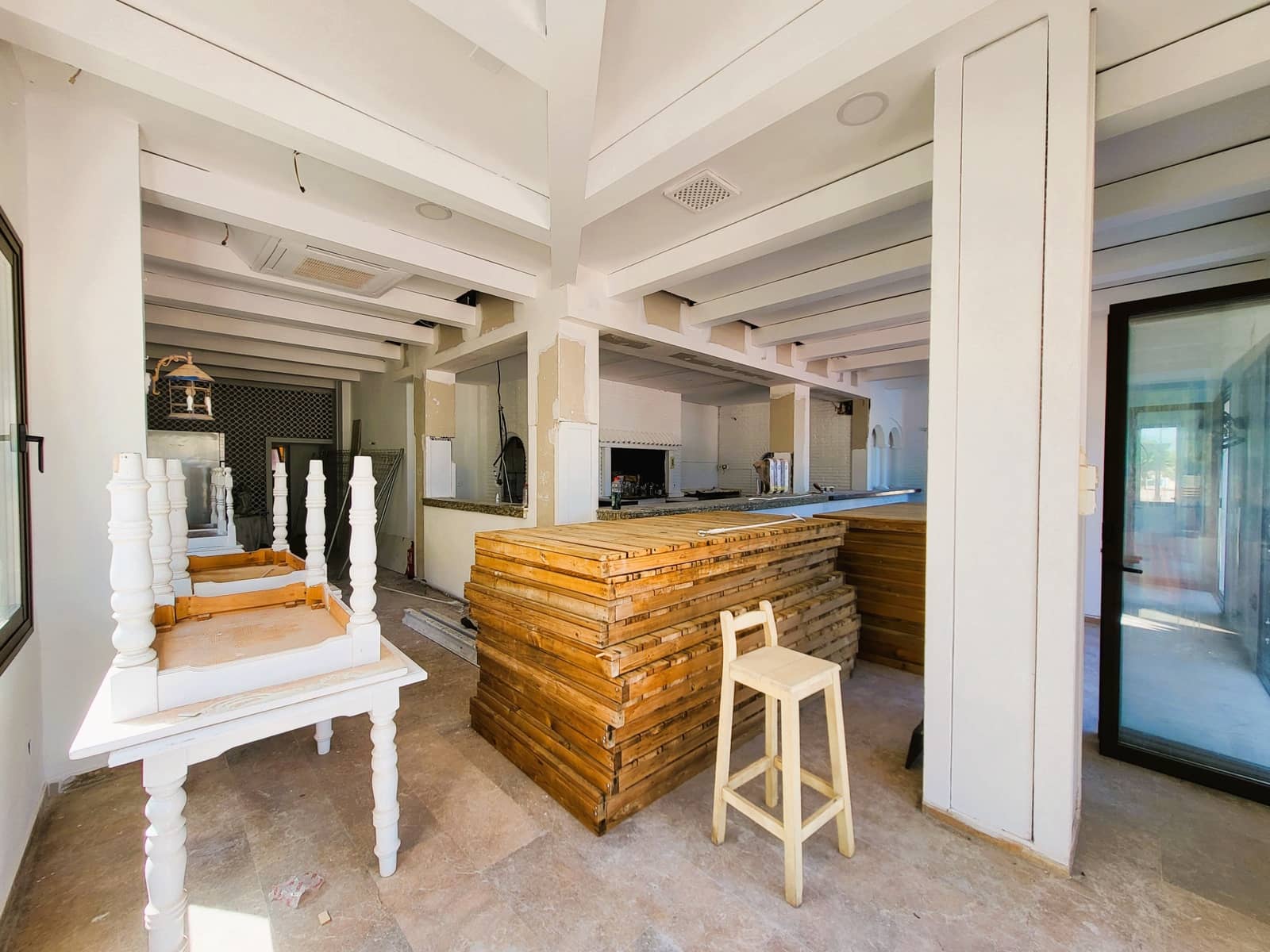 Restaurant/Bar til salg i San Luis de Sabinillas - € 1.200.000 (Ref: 9182010)