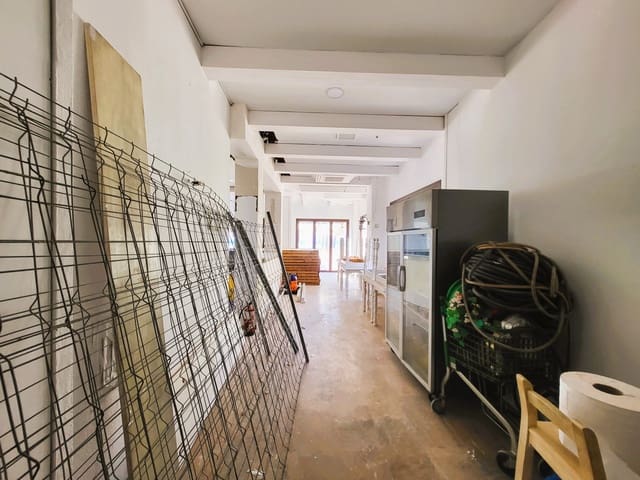 Restaurant/Bar til salg i San Luis de Sabinillas, Manilva - € 1.200.000 (Ref: 9182010)