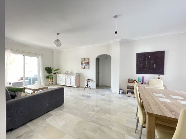 2 chambre Appartement à vendre à Estepona Golf, Estepona avec piscine garage - 239 000 € (Ref: 9191907)