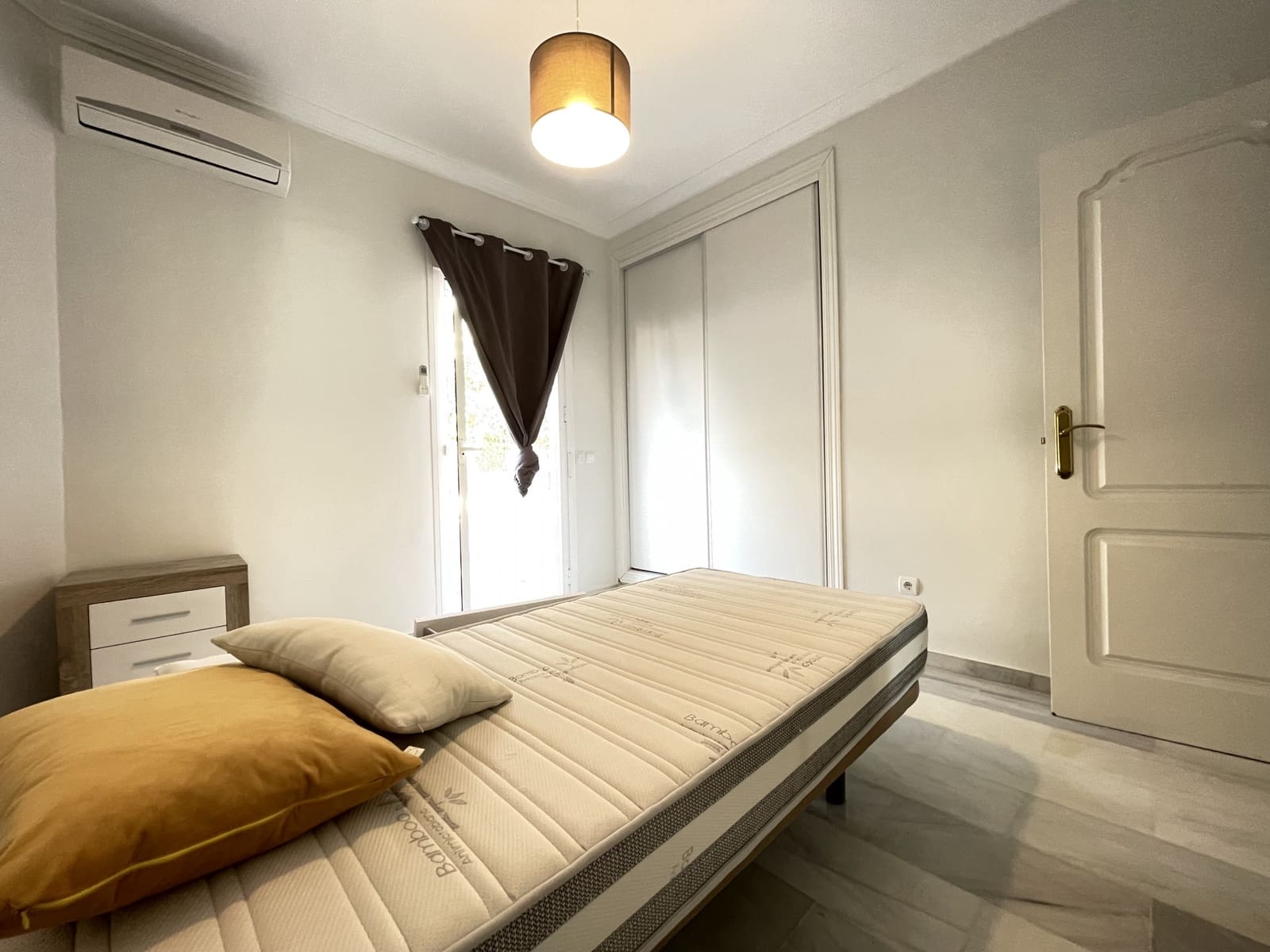 2 chambre Appartement à vendre à Estepona avec piscine garage - 239 000 € (Ref: 9191907)