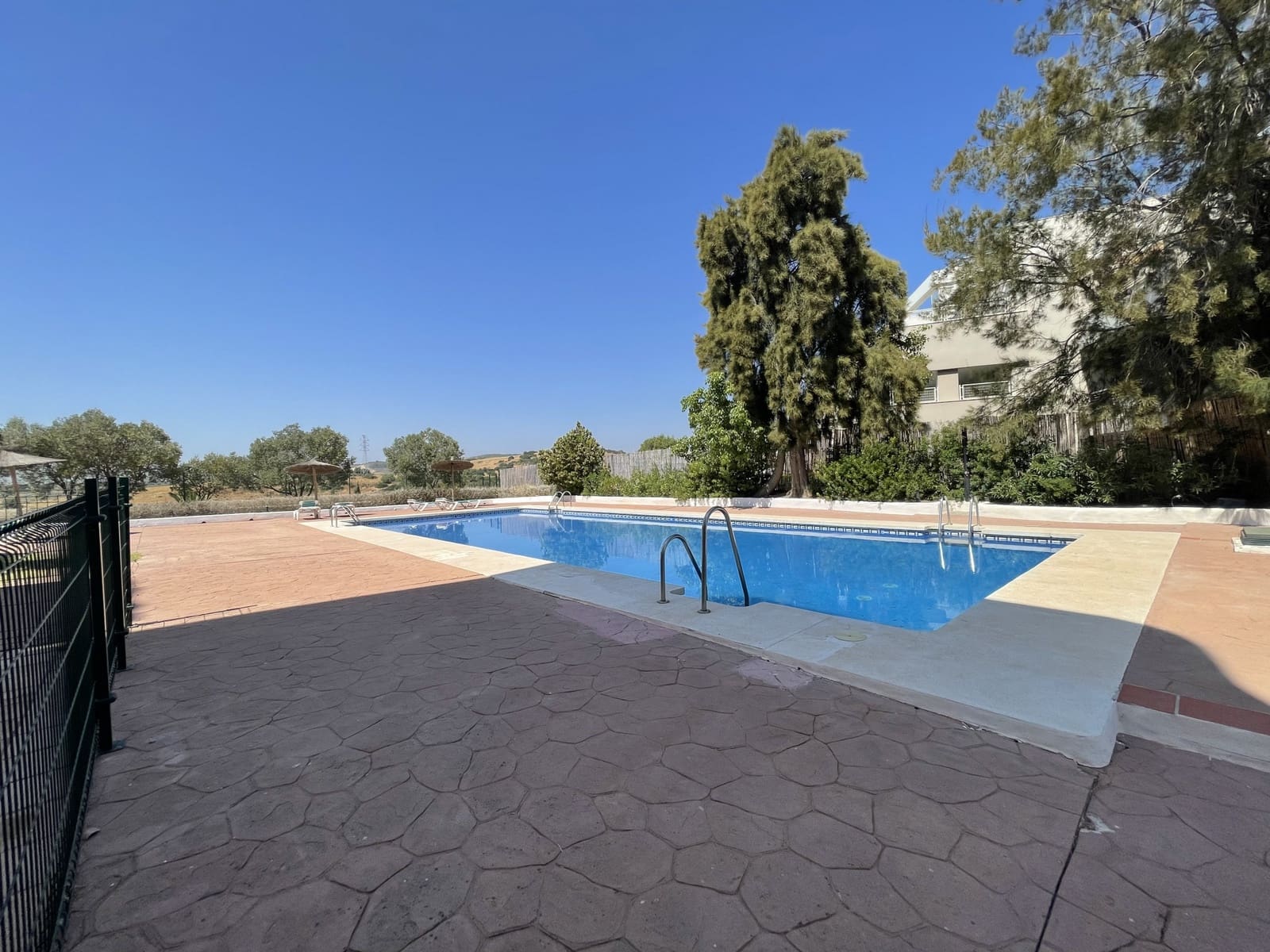 2 chambre Appartement à vendre à Estepona avec piscine garage - 239 000 € (Ref: 9191907)