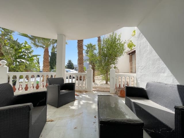 2 chambre Appartement à vendre à Estepona Golf, Estepona avec piscine garage - 239 000 € (Ref: 9191907)