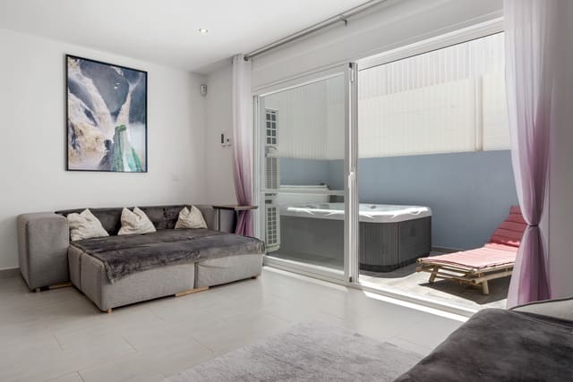 3 camera da letto Casa in vendita in Centro, Estepona con garage - 645.000 € (Rif: 9201534)