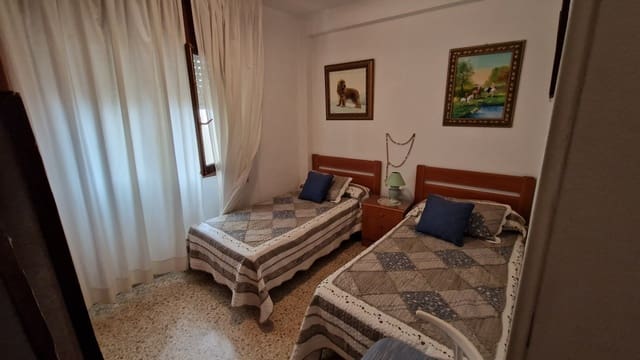 3 chambre Appartement à vendre à Centro, Estepona avec garage - 350 000 € (Ref: 9223728)