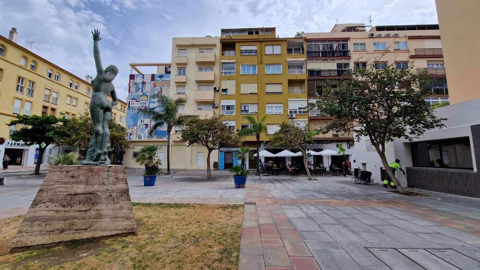 3 soveværelse Lejlighed til salg i Estepona med garage - € 350.000 (Ref: 9223728)