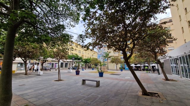3 soveværelse Lejlighed til salg i Centro, Estepona - € 330.000 (Ref: 9223728)