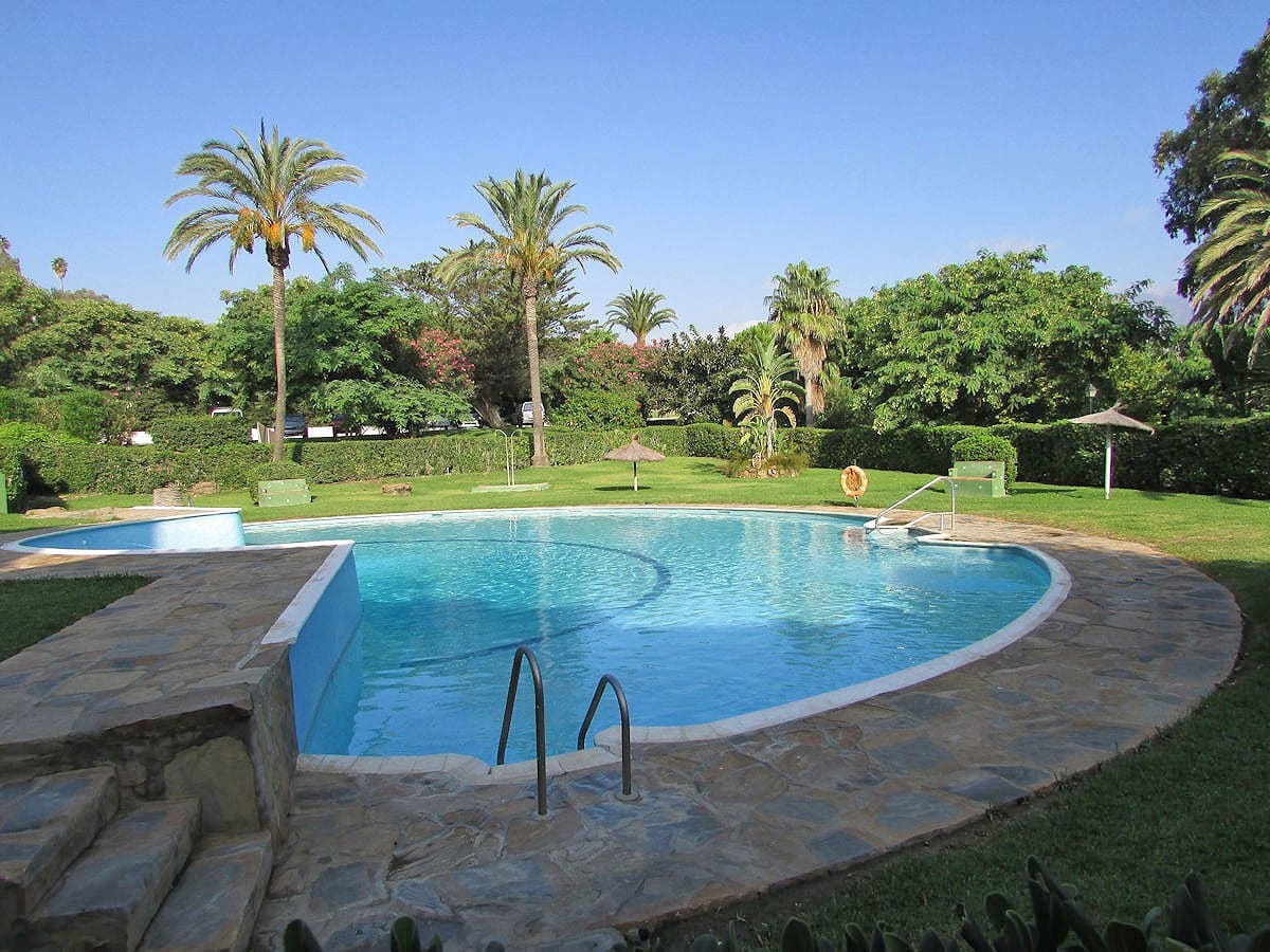 3 soveværelse Semi-Rækkehus til salg i Bahia Dorada med swimmingpool - € 499.000 (Ref: 9223729)