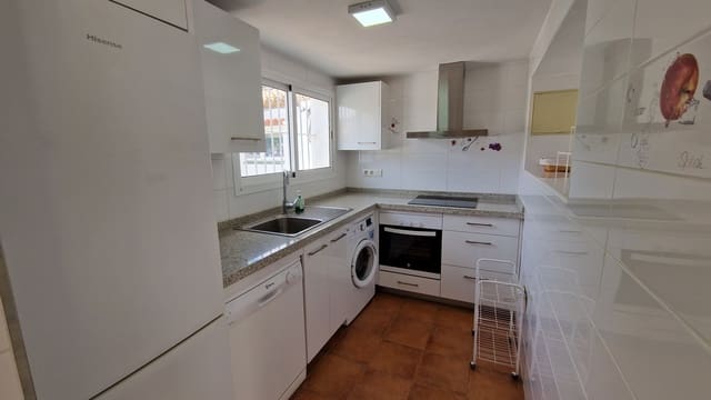 3 soveværelse Semi-Rækkehus til salg i Bahía Dorada, Estepona med swimmingpool - € 499.000 (Ref: 9223729)