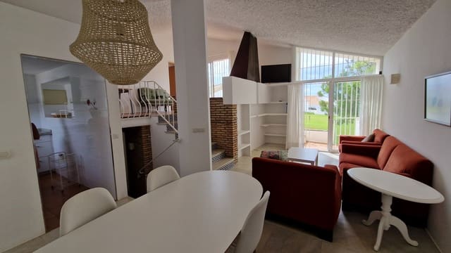 3 soveværelse Semi-Rækkehus til salg i Bahía Dorada, Estepona med swimmingpool - € 499.000 (Ref: 9223729)