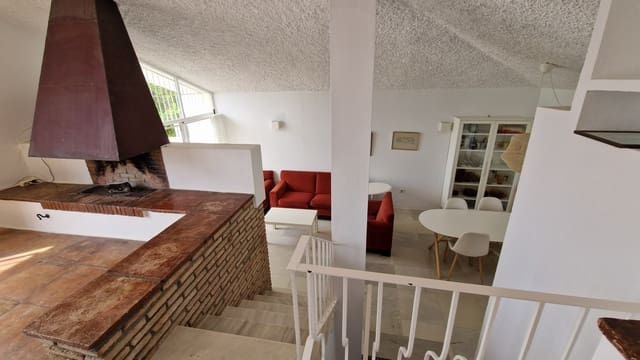 3 soveværelse Semi-Rækkehus til salg i Bahía Dorada, Estepona med swimmingpool - € 499.000 (Ref: 9223729)