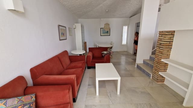 Pareado de 3 habitaciones en Bahía Dorada, Estepona en venta con piscina - 499.000 € (Ref: 9223729)