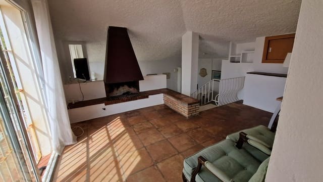 Pareado de 3 habitaciones en Bahía Dorada, Estepona en venta con piscina - 499.000 € (Ref: 9223729)