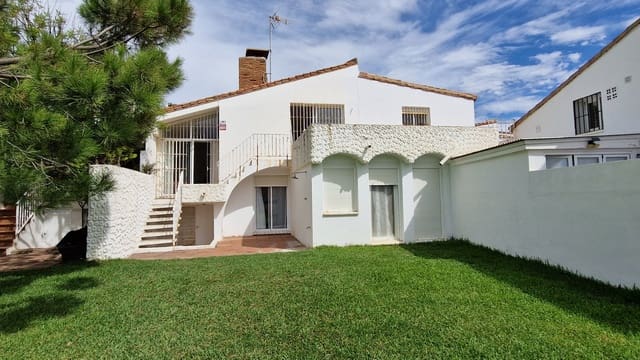 Pareado de 3 habitaciones en Bahía Dorada, Estepona en venta con piscina - 499.000 € (Ref: 9223729)