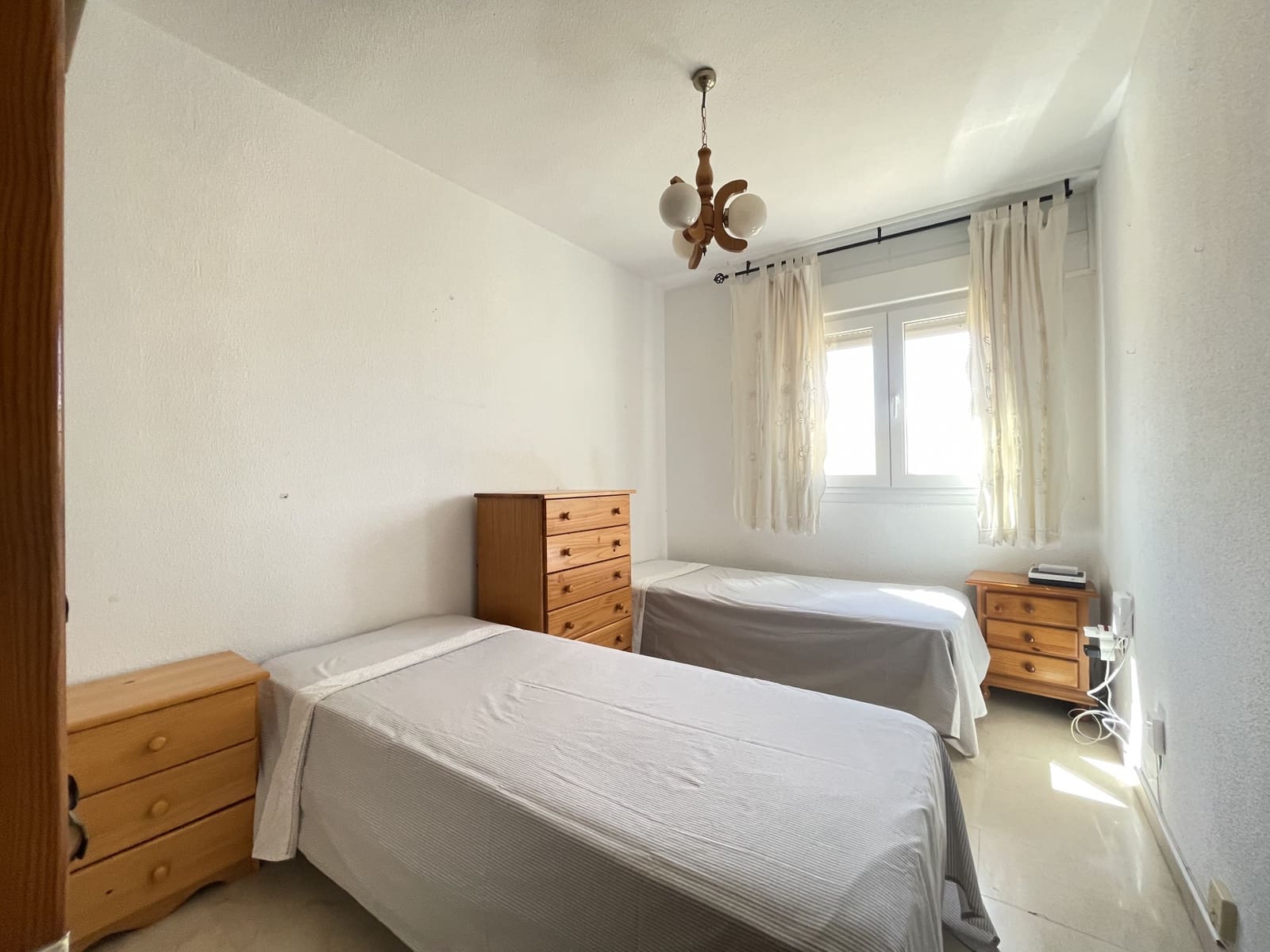 3 chambre Appartement à vendre à Estepona avec piscine garage - 450 000 € (Ref: 9228031)