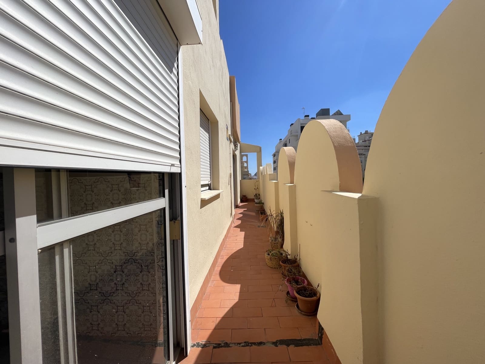 3 chambre Appartement à vendre à Estepona avec piscine garage - 450 000 € (Ref: 9228031)