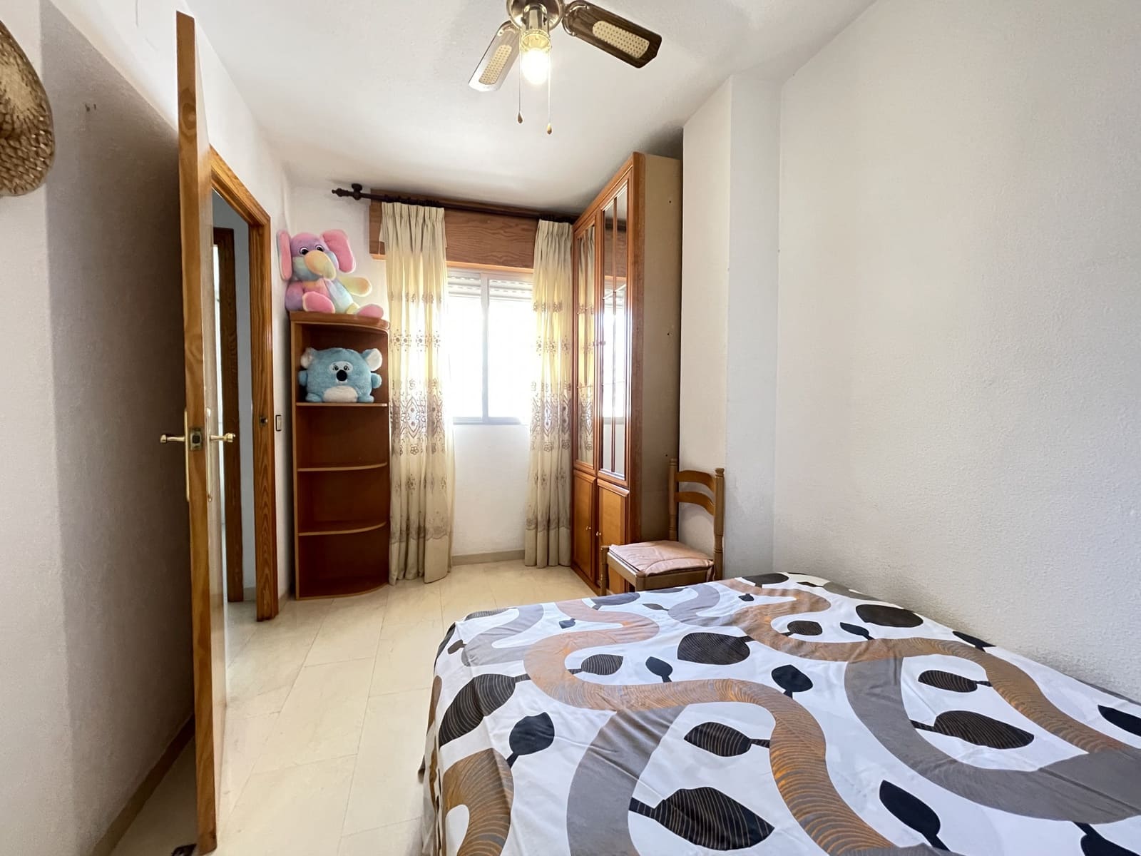 3 chambre Appartement à vendre à Estepona avec piscine garage - 450 000 € (Ref: 9228031)