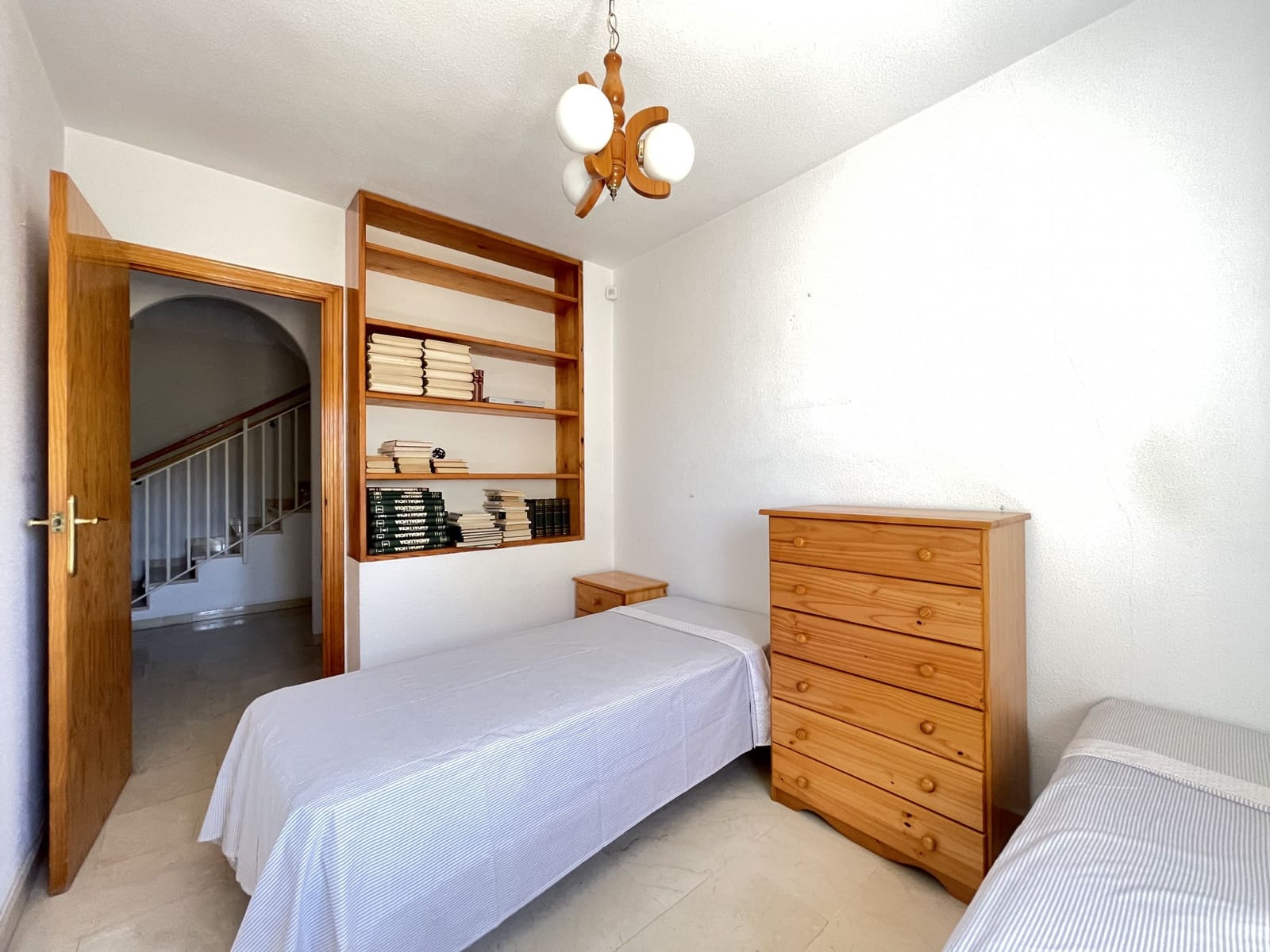 3 chambre Appartement à vendre à Estepona avec piscine garage - 450 000 € (Ref: 9228031)