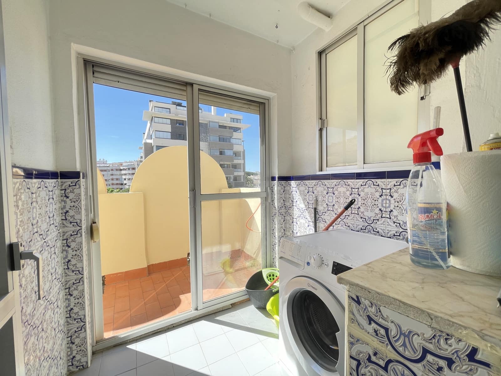 3 chambre Appartement à vendre à Estepona avec piscine garage - 450 000 € (Ref: 9228031)