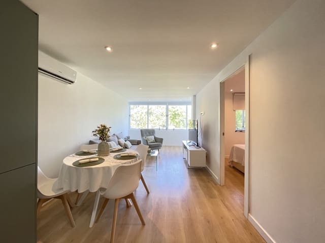 2 makuuhuone Huoneisto myytävänä paikassa Bahía Dorada, Estepona mukana uima-altaan 
autotalli - 267 000 € (Ref: 9230690)