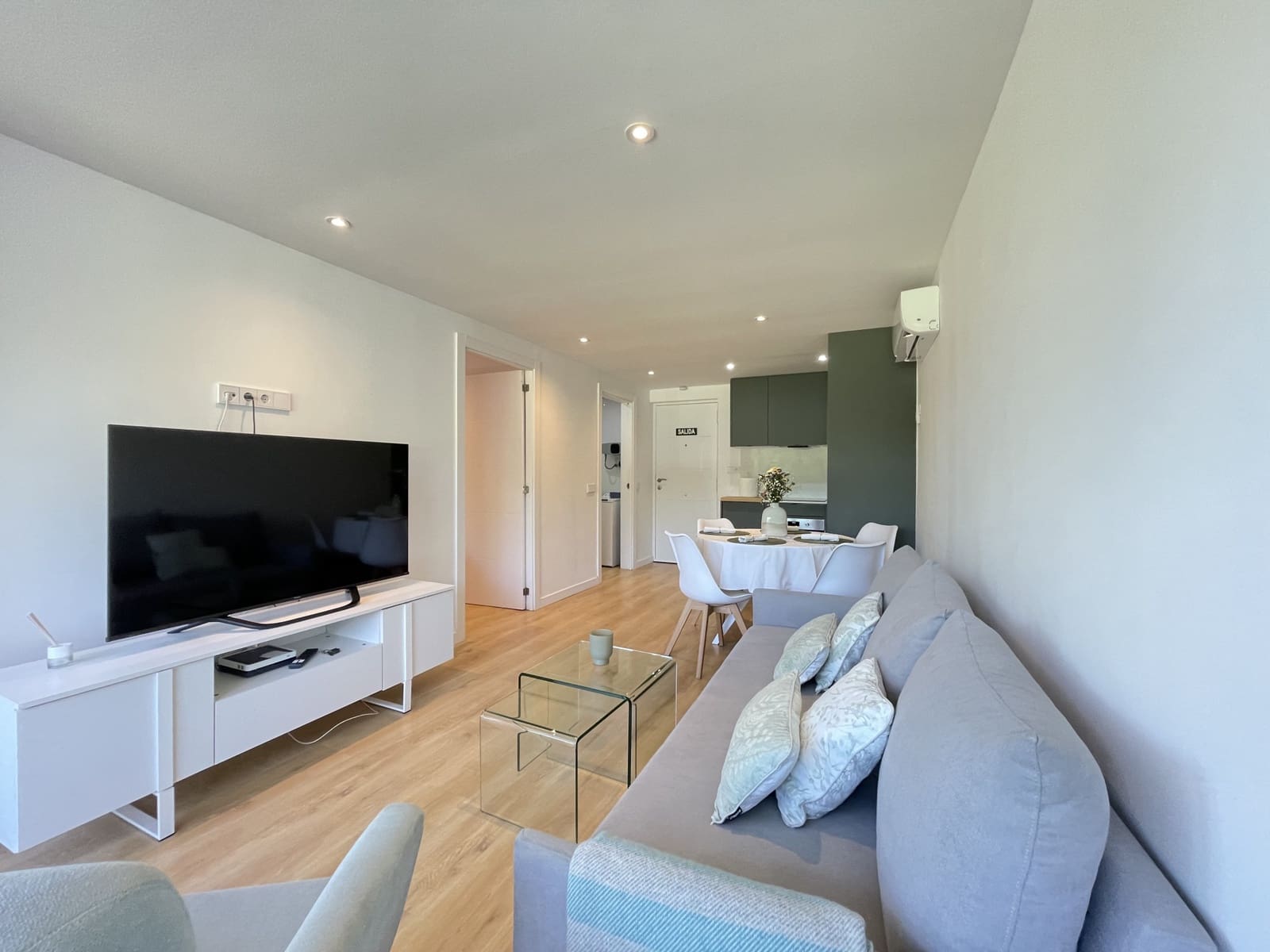 2 bedroom Apartment for sale in Bahia Dorada with pool garage - € 267,000 (Ref: 9230690)