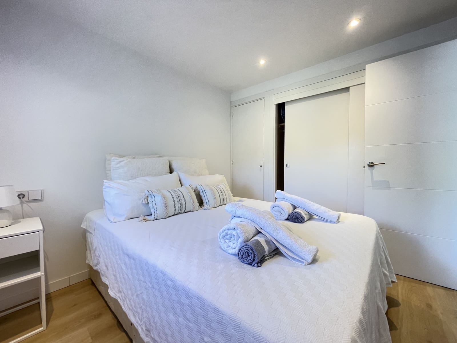 2 bedroom Apartment for sale in Bahia Dorada with pool garage - € 267,000 (Ref: 9230690)