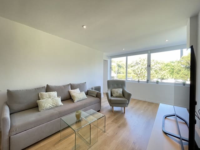 2 makuuhuone Huoneisto myytävänä paikassa Bahía Dorada, Estepona mukana uima-altaan 
autotalli - 267 000 € (Ref: 9230690)