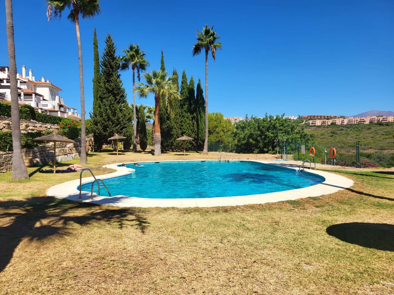 Apartamento de 2 habitaciones en Manilva en venta con piscina garaje - 240.000 € (Ref: 9231965)