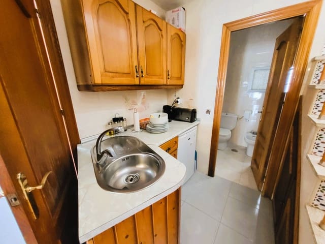 Apartamento de 2 habitaciones en Estepona en venta - 330.000 € (Ref: 9242447)