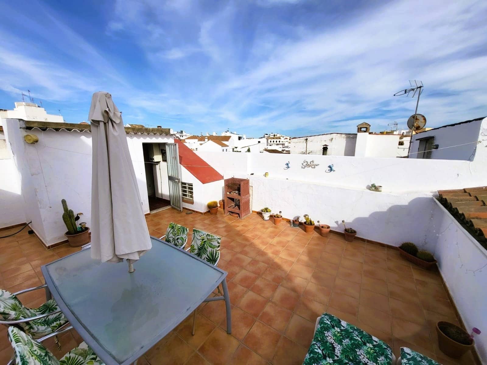 Apartamento de 2 habitaciones en Estepona en venta - 330.000 € (Ref: 9242447)