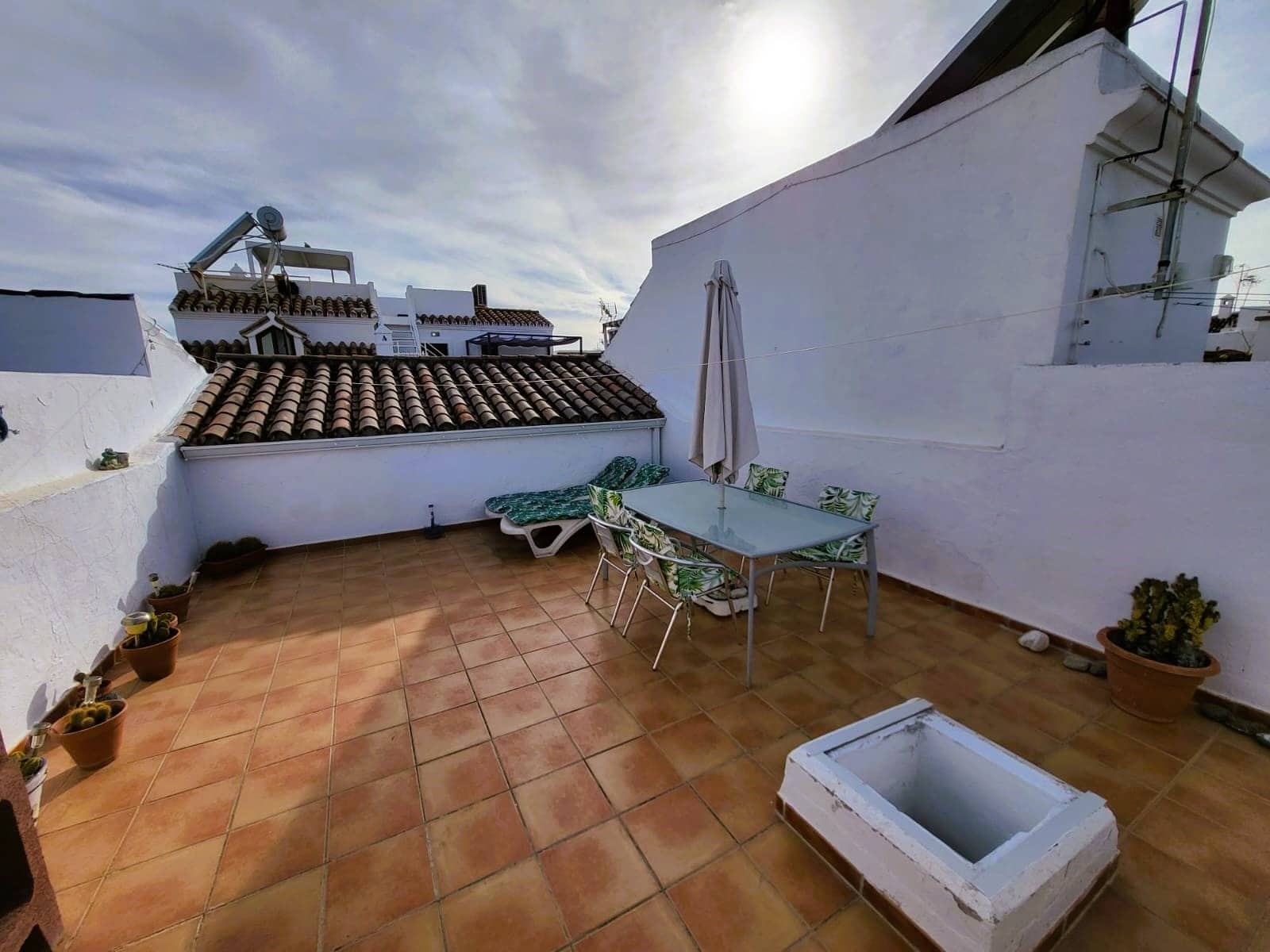 Apartamento de 2 habitaciones en Estepona en venta - 330.000 € (Ref: 9242447)