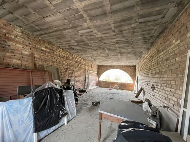 Commercieel te koop in Estepona - € 175.600 (Ref: 9312063)