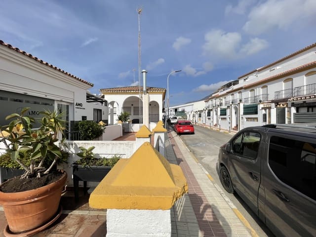 Commercieel te koop in Estepona - € 175.600 (Ref: 9312063)
