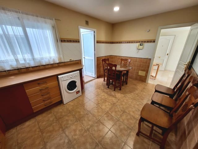 3 chambre Appartement à vendre à Centro, Estepona - 950 000 € (Ref: 9325179)