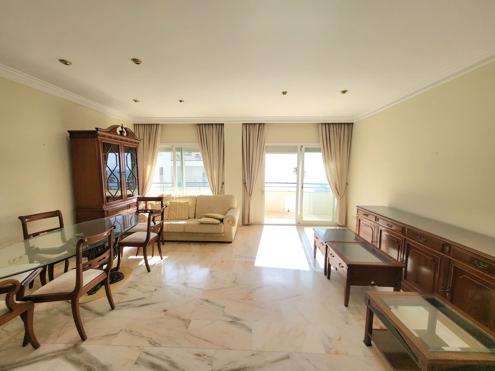 3 sypialnia Mieszkanie na sprzedaż w Estepona - 950 000 € (Ref: 9325179)