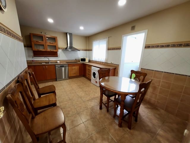 3 soverom Leilighet til salgs i Centro, Estepona - € 950 000 (Ref: 9325179)