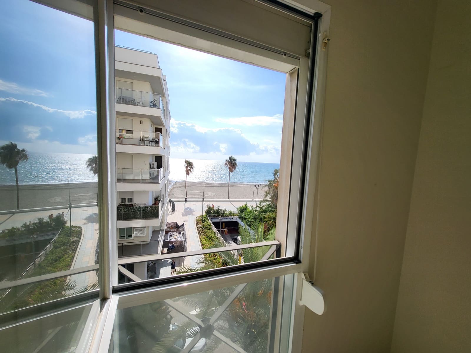 3 sypialnia Mieszkanie na sprzedaż w Estepona - 950 000 € (Ref: 9325179)