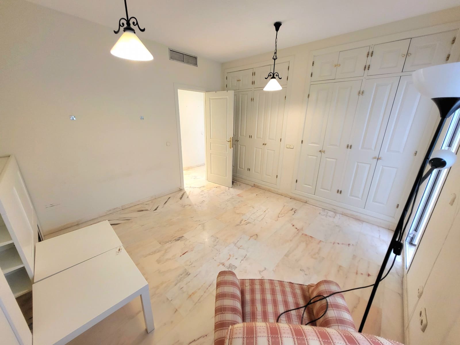 3 sypialnia Mieszkanie na sprzedaż w Estepona - 950 000 € (Ref: 9325179)