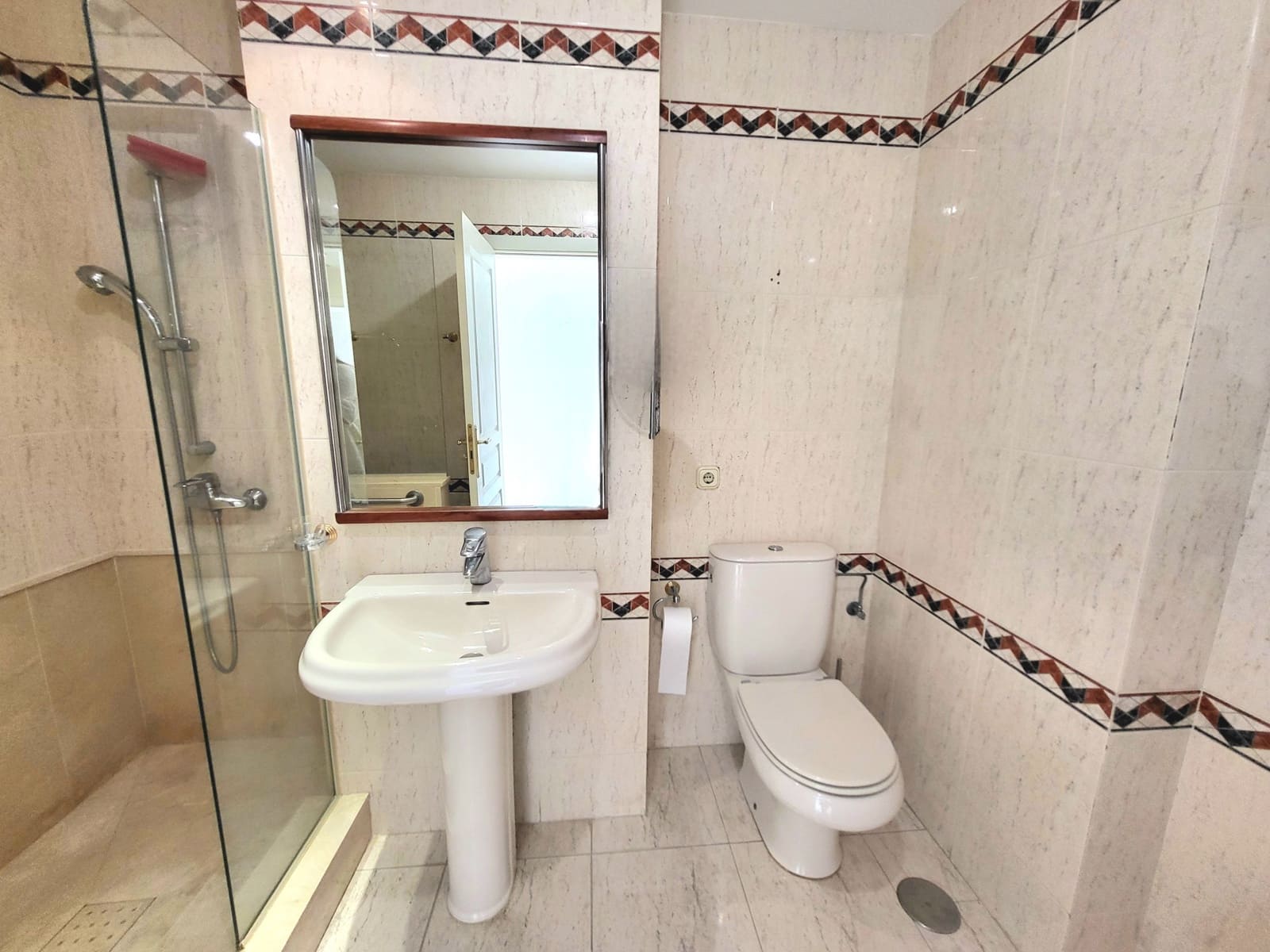 3 sypialnia Mieszkanie na sprzedaż w Estepona - 950 000 € (Ref: 9325179)