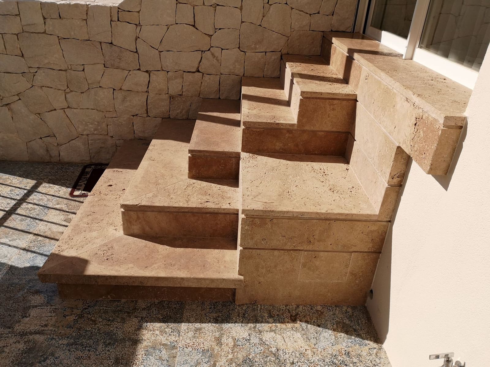 Casa de 4 habitaciones en Estepona en venta con garaje - 595.000 € (Ref: 9335643)