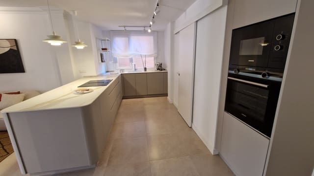 2 Zimmer Apartment zu verkaufen in El Paraiso, Estepona mit Pool Garage - 499.000 € (Ref: 9340356)