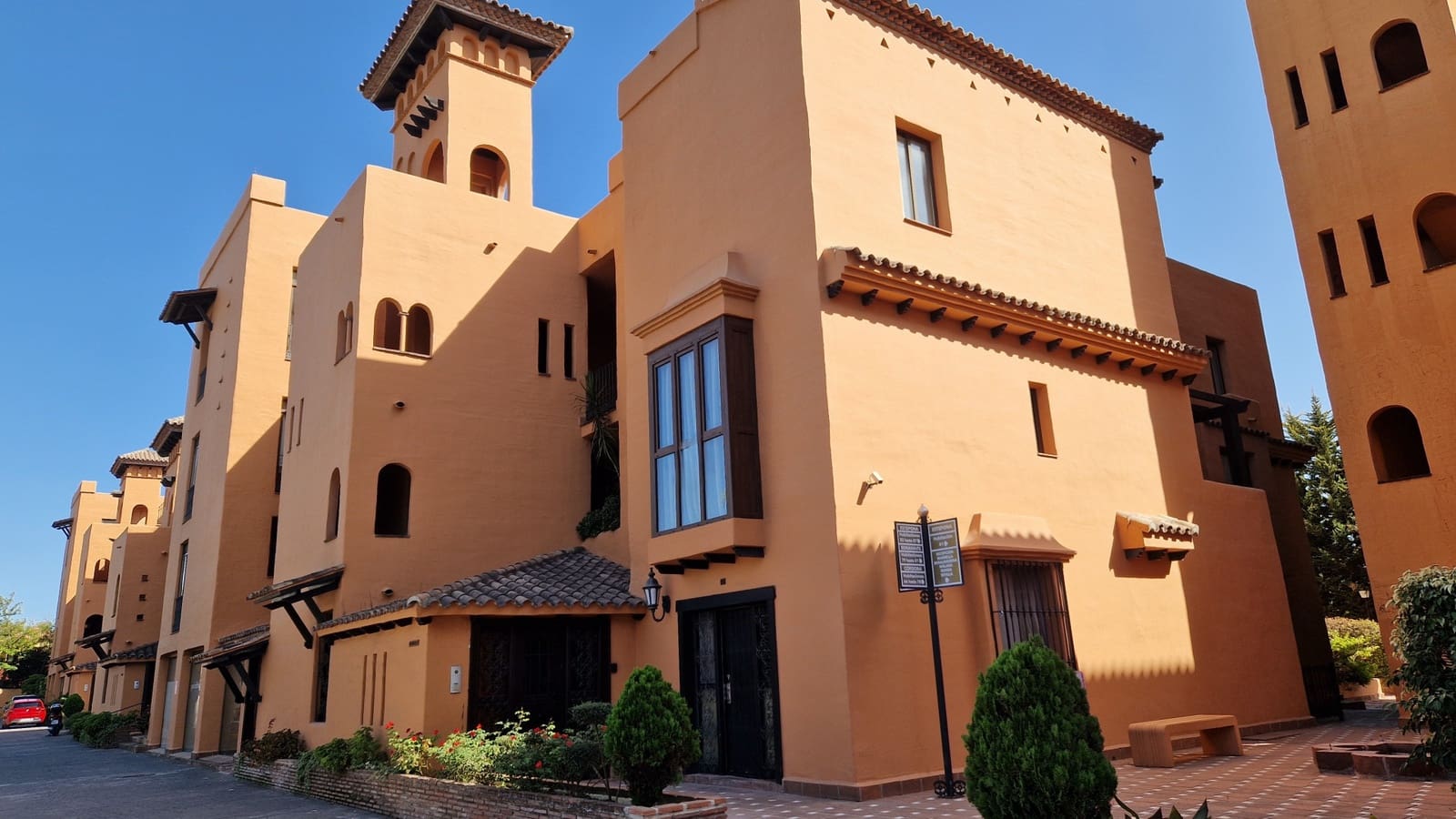 2 sypialnia Apartament na sprzedaż w El Paraiso z basenem garażem - 499 000 € (Ref: 9340356)