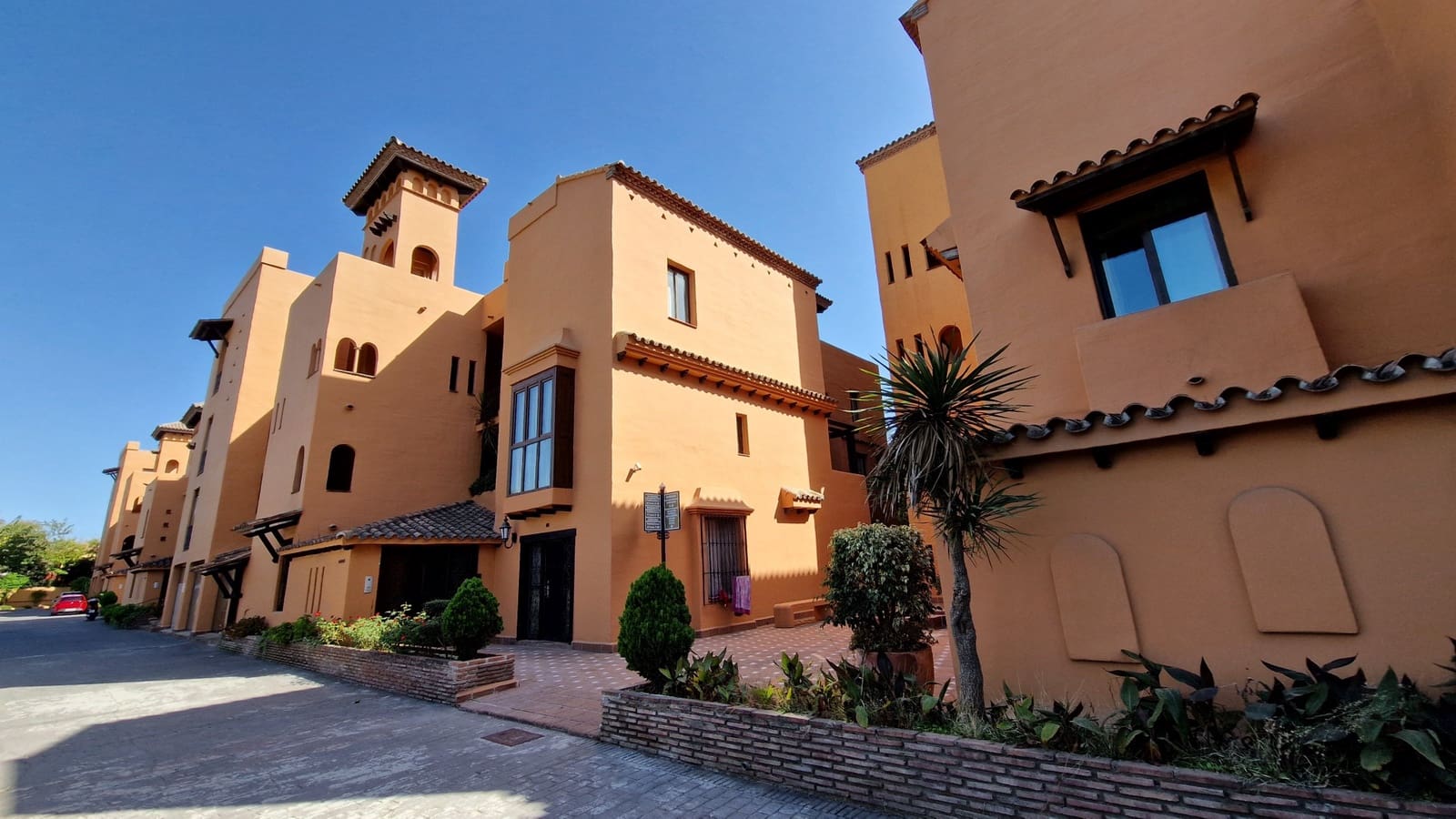 2 sypialnia Apartament na sprzedaż w El Paraiso z basenem garażem - 499 000 € (Ref: 9340356)