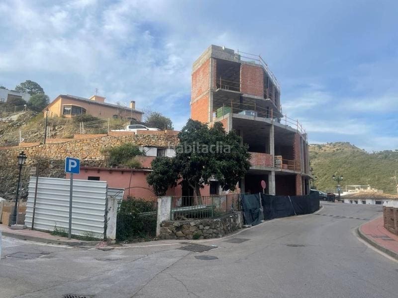 Terrain à Bâtir à vendre à Benahavis - 240 000 € (Ref: 9352942)