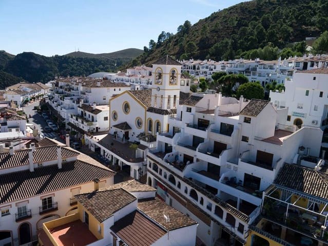 Terrain à Bâtir à vendre à Benahavís - 240 000 € (Ref: 9352942)