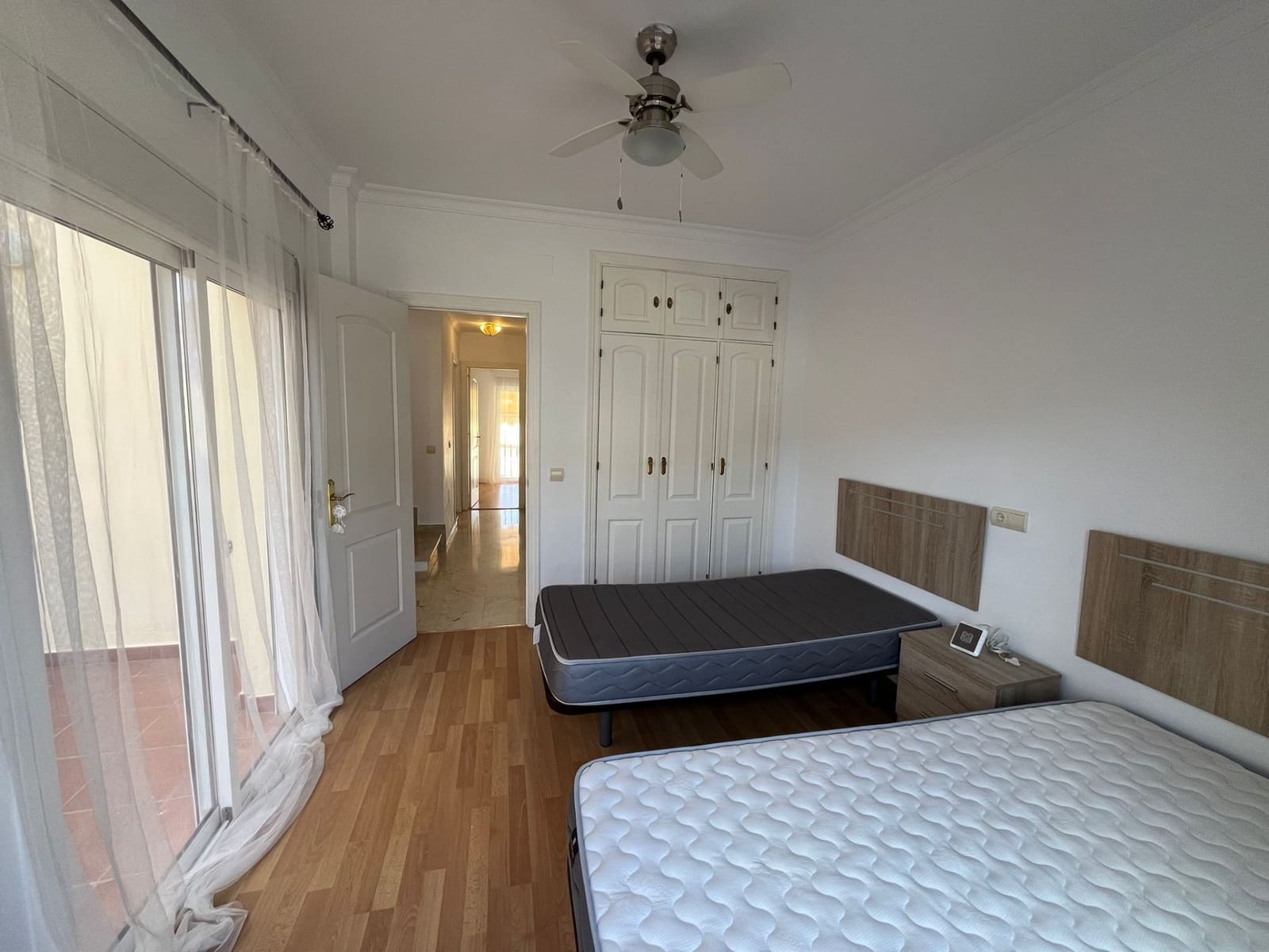 3 quarto Casa em Banda para venda em Estepona com piscina garagem - 500 000 € (Ref: 9357790)