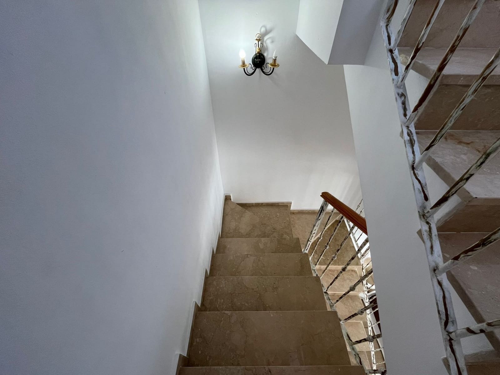 3 quarto Casa em Banda para venda em Estepona com piscina garagem - 500 000 € (Ref: 9357790)