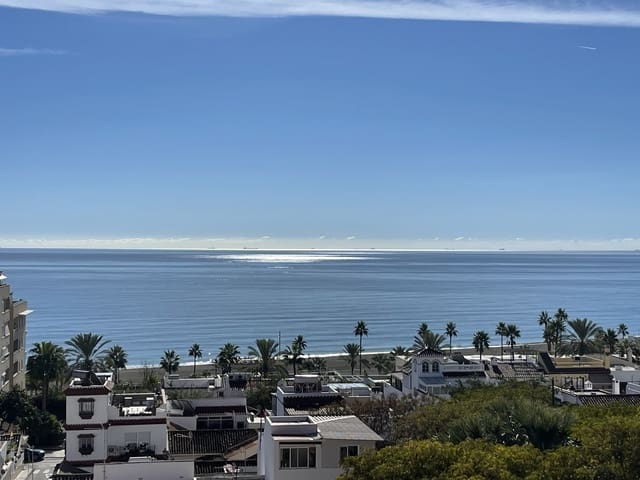 Apartamento de 1 habitación en Estepona en venta con piscina garaje - 318.000 € (Ref: 9360956)