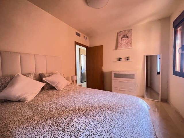 1 soverom Leilighet til salgs i Estepona med svømmebasseng garasje - € 315 000 (Ref: 9360956)